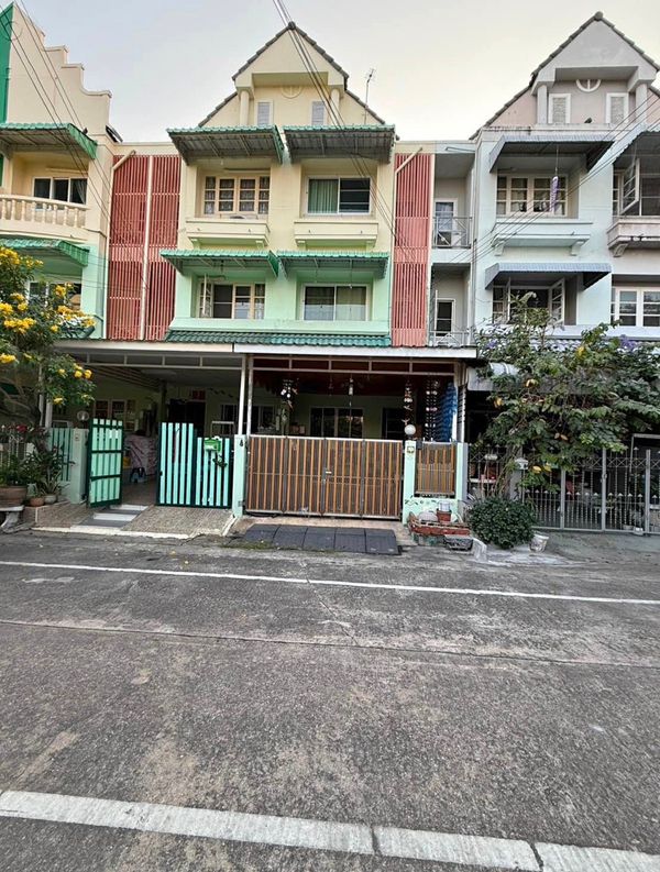 🏠✨ ขาย ทาว์นเฮ้าส์ หมู่บ้านลัลลี่วิลล์ ประชาอุทิศ 72 | 4 ห้องนอน (HBH-SI-273)