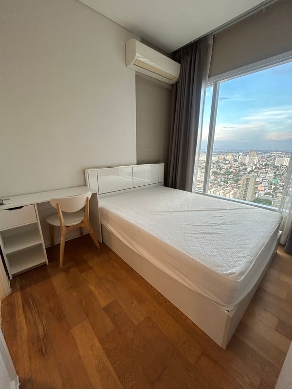 For Rent : The saint Residence Ladprao ห้องชั้นสูง