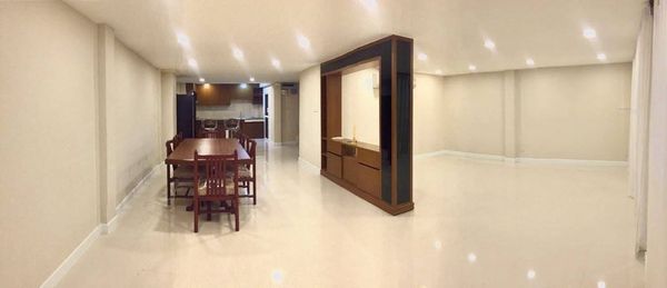 LTH15963 - Pet Friendly Townhouse for Rent Ekkamai | 90K/Month | ทาวน์เฮาส์ให้เช่า เอกมัย เลี้ยงสัตว์ได้
