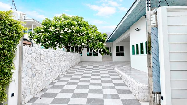 BR060,CB095♚3 bedroom detached house for sale⚝Lat Phrao-Happyland Sai 1♜MRT Lat Phrao 101∞099-5919653,065-9423251▚Line@sureresidence