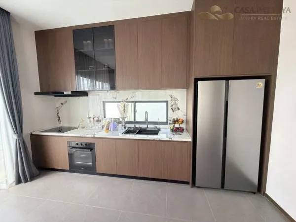 Luxury 2-Storey Pool Villa for Sale — Mabprachan Lake, Pattaya