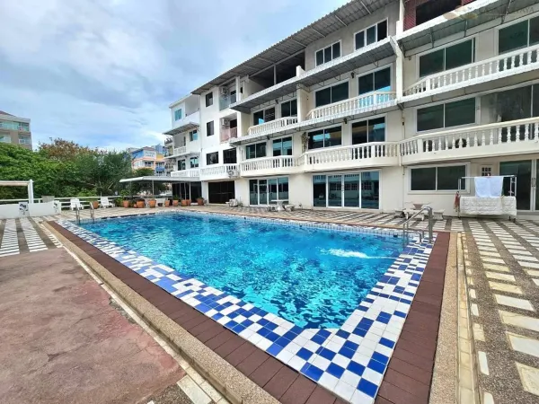5-Storey Guest House For Sale at Pratumnak Soi 5