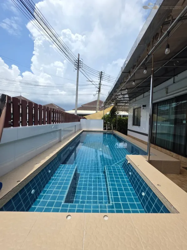 Rare 1.8m Deep Pool! Luxury Villa @ Thawee Home Bang Saray