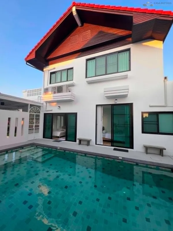 For Sale with Tenant: Luxury Pool Villa, Direct Beach Access, Hinwong Niwet