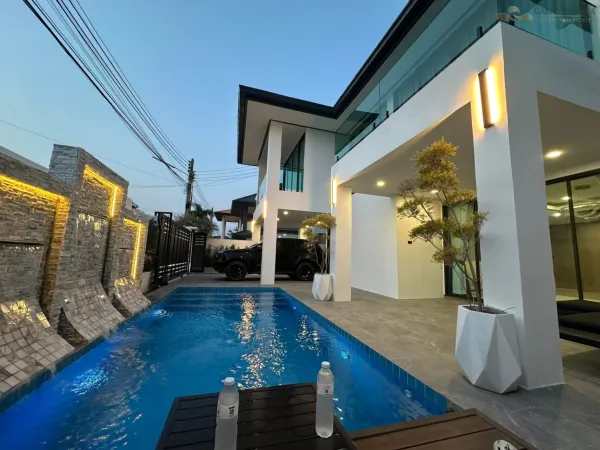 High ROI Daily Rental! Luxury Pool Villa for Sale Jomtien