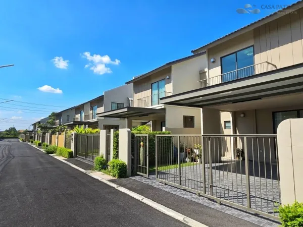 [FOR SALE] Pristine Corner House! Engel Haus Rong Po