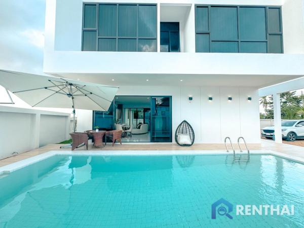 สำหรับ ขาย บ้าน 4 ห้องนอน ที่ M Estate