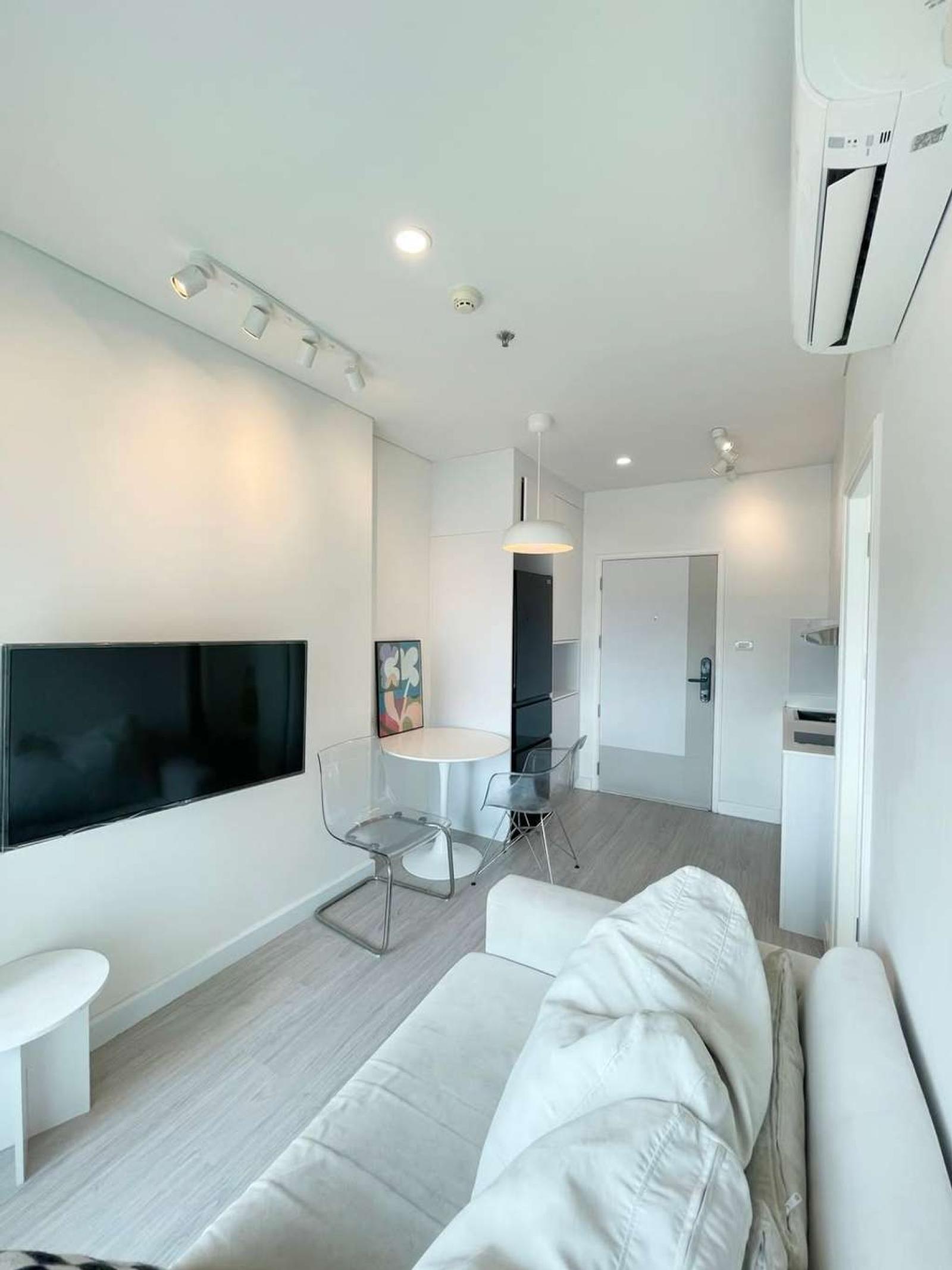 Lumpini Place Rama 3 - Riverine / 1 Bedroom (SALE WITH TENANT) JSMN284