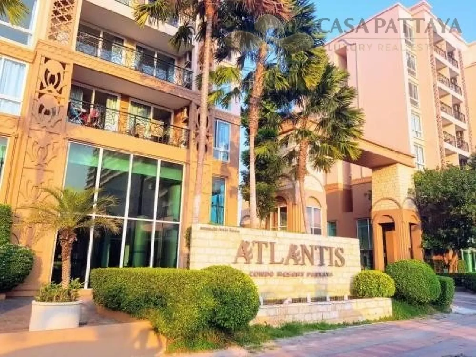ขายคอนโดสไตล์รีสอร์ท Atlantis Condo & Resort