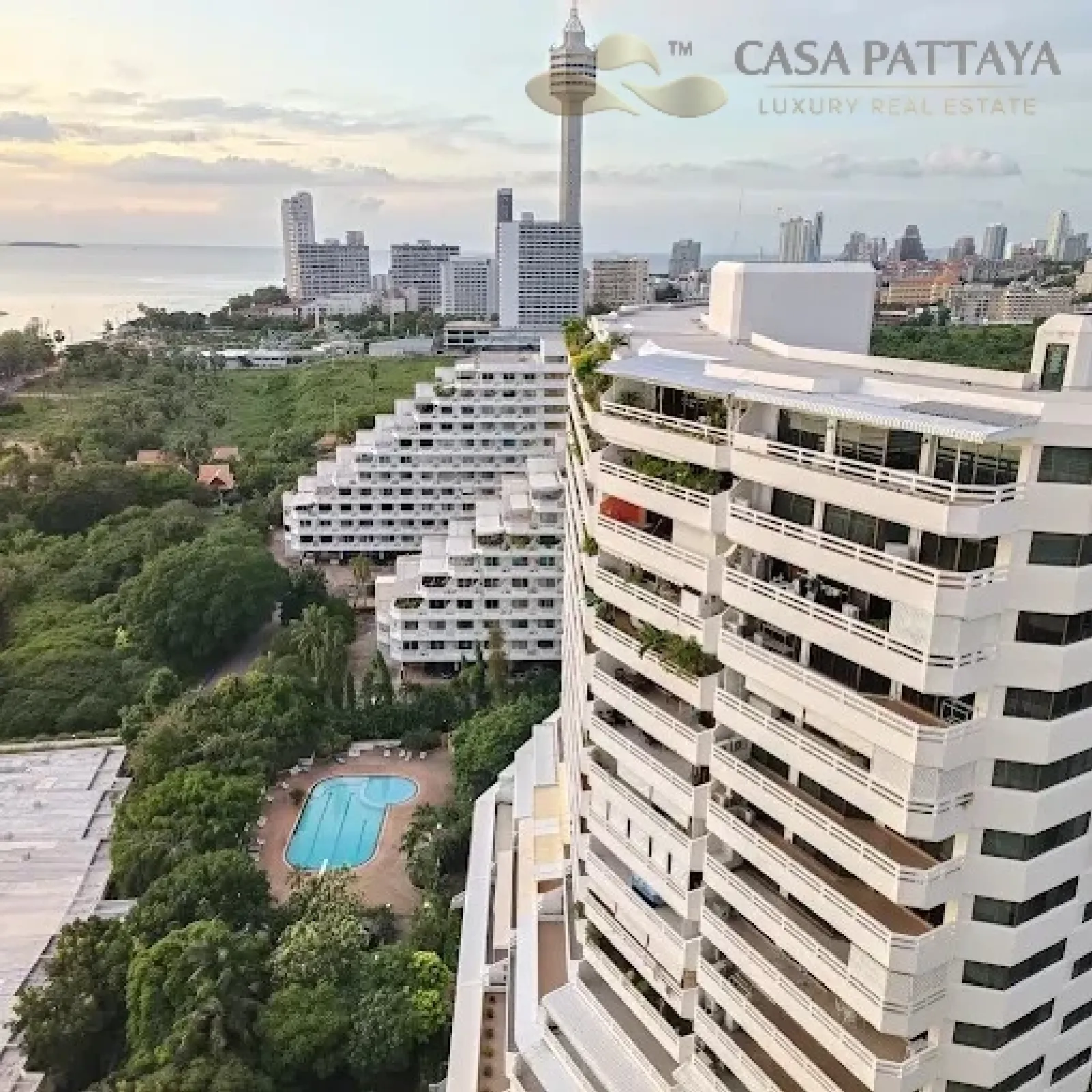 Urgent Sale! Pattaya Jomtien Condotel Sea View Urgent Sale! Pattaya Jomtien Condotel Sea View