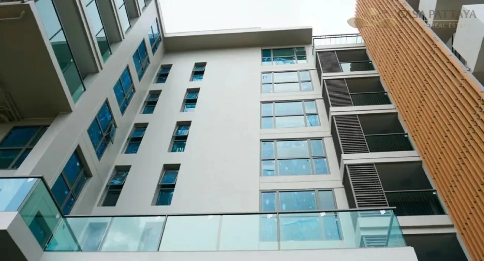 ขายคอนโดหรูสไตล์รีสอร์ท ECOndo บางเสร่