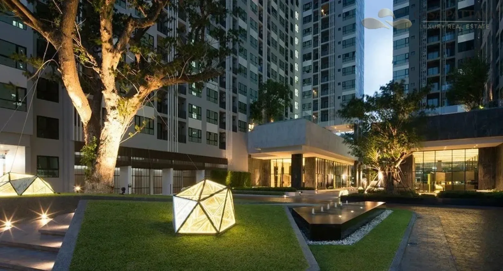 Great Sea View Price! THE BASE Central Pattaya Great Sea View Price! THE BASE Central Pattaya