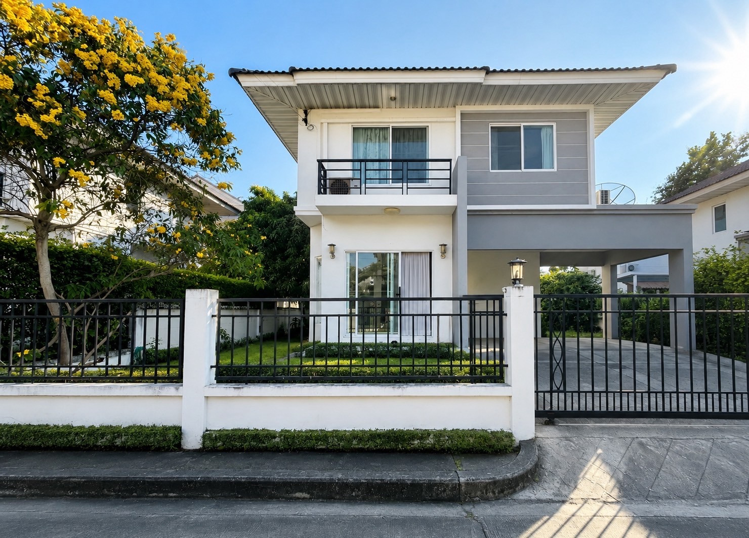 Single house for rent, near the airport, near department stores. Single house for rent, near the airport, near department stores.