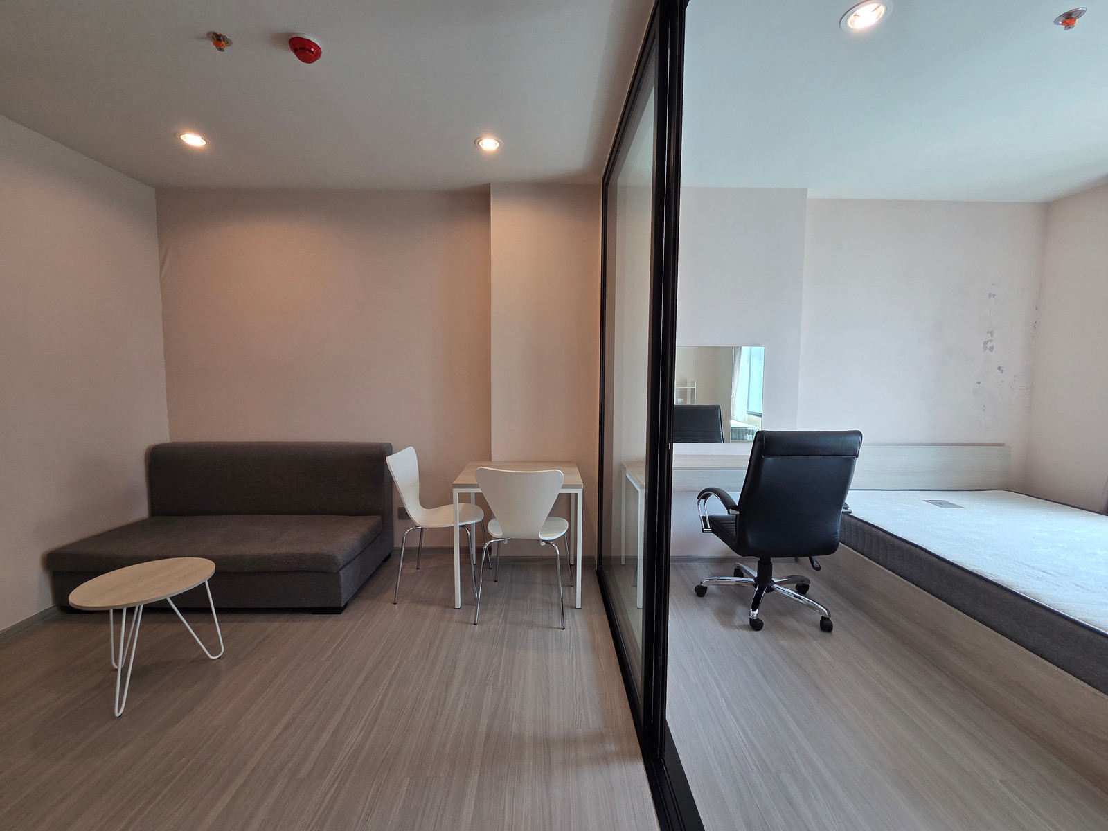 PFD-08810 Condo for rent, Aspire Erawan Prime, 1 bedroom, fully furnished, ready to move in, near BTS Chang Erawan 🏙️✨ PFD-08810 Condo for rent, Aspire Erawan Prime, 1 bedroom, fully furnished, ready to move in, near BTS Chang Erawan 🏙️✨