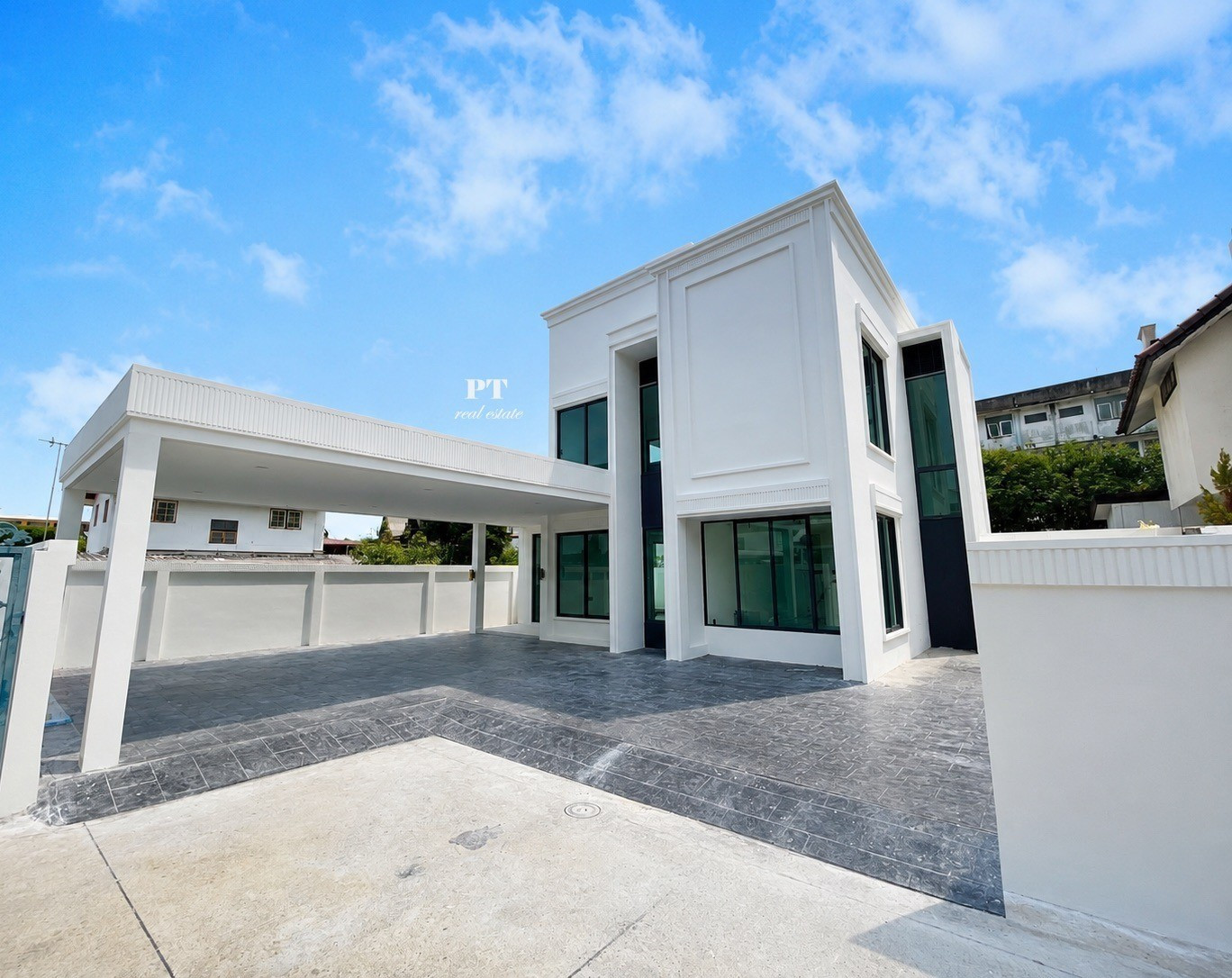 🔥[Urgent! Reduced 1 million] Single house Ratchada 42 | Newly renovated, very beautiful, corner house, south facing, receives wind all year round. In a rare location in this zone Make an appointment to view the house at 095-424-3656 or add LINE from this 