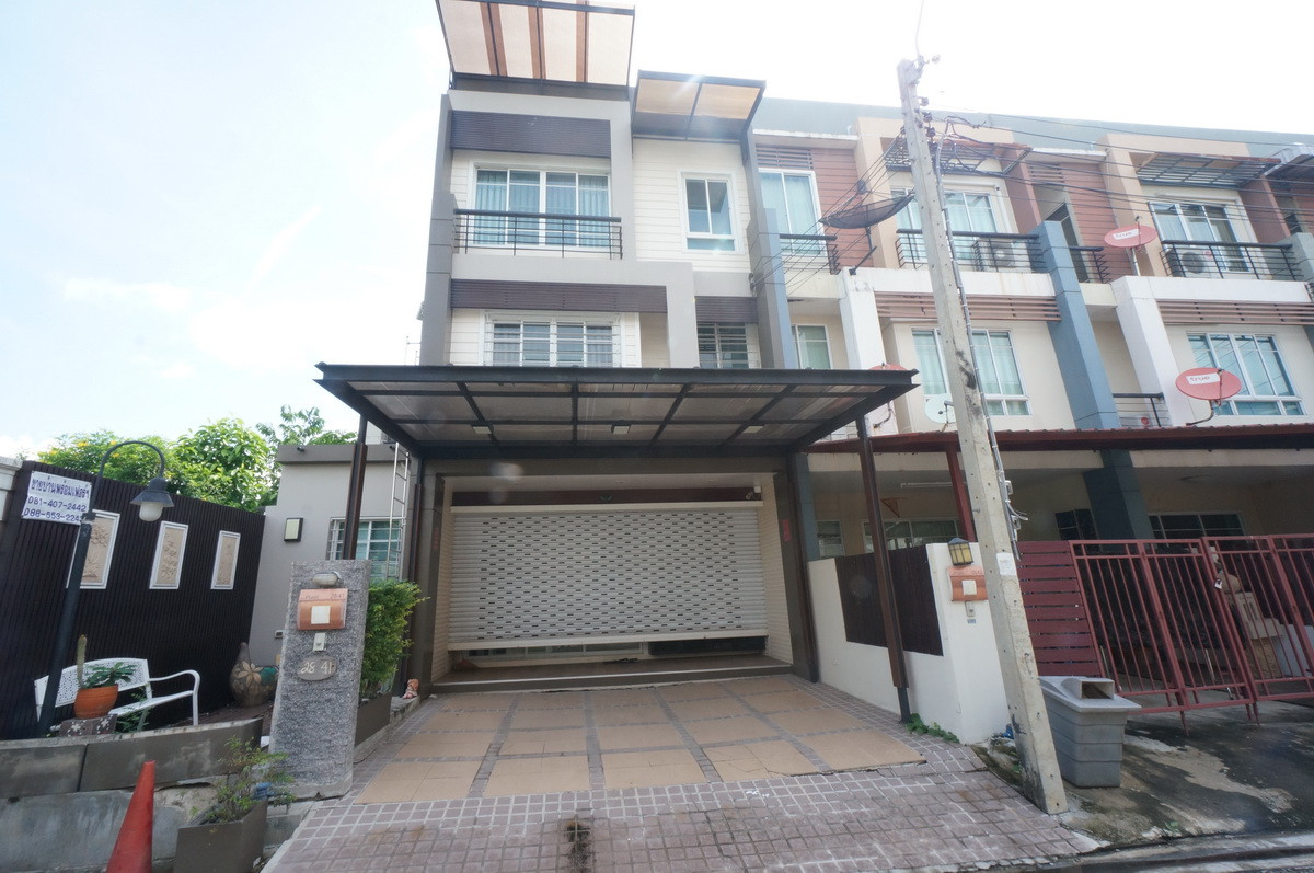 # 🔥 Urgent sale! Townhome The Plant City Sathorn - Kanlapaphruek, only 5 million baht (including transfer fee), cheapest price, corner unit Tel. 084-694-8888