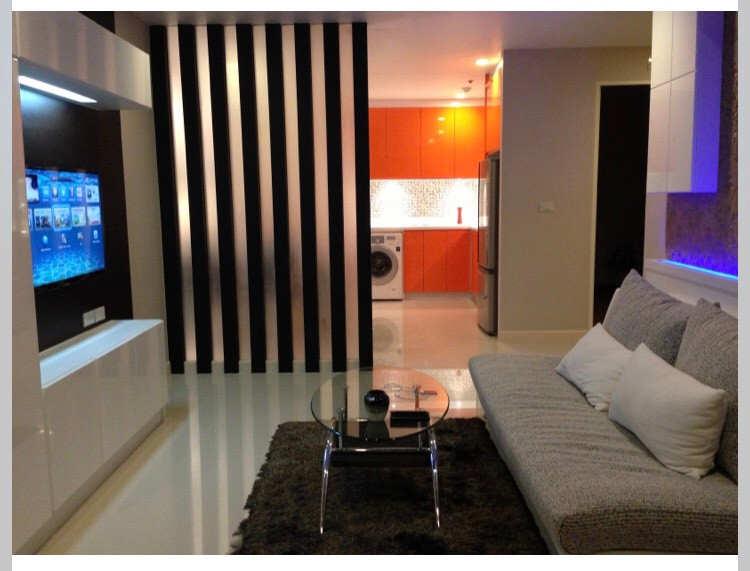 !! Beautiful room for rent, Condo Wish @ Samyan, near MRT Samyan. !! Beautiful room for rent, Condo Wish @ Samyan, near MRT Samyan.