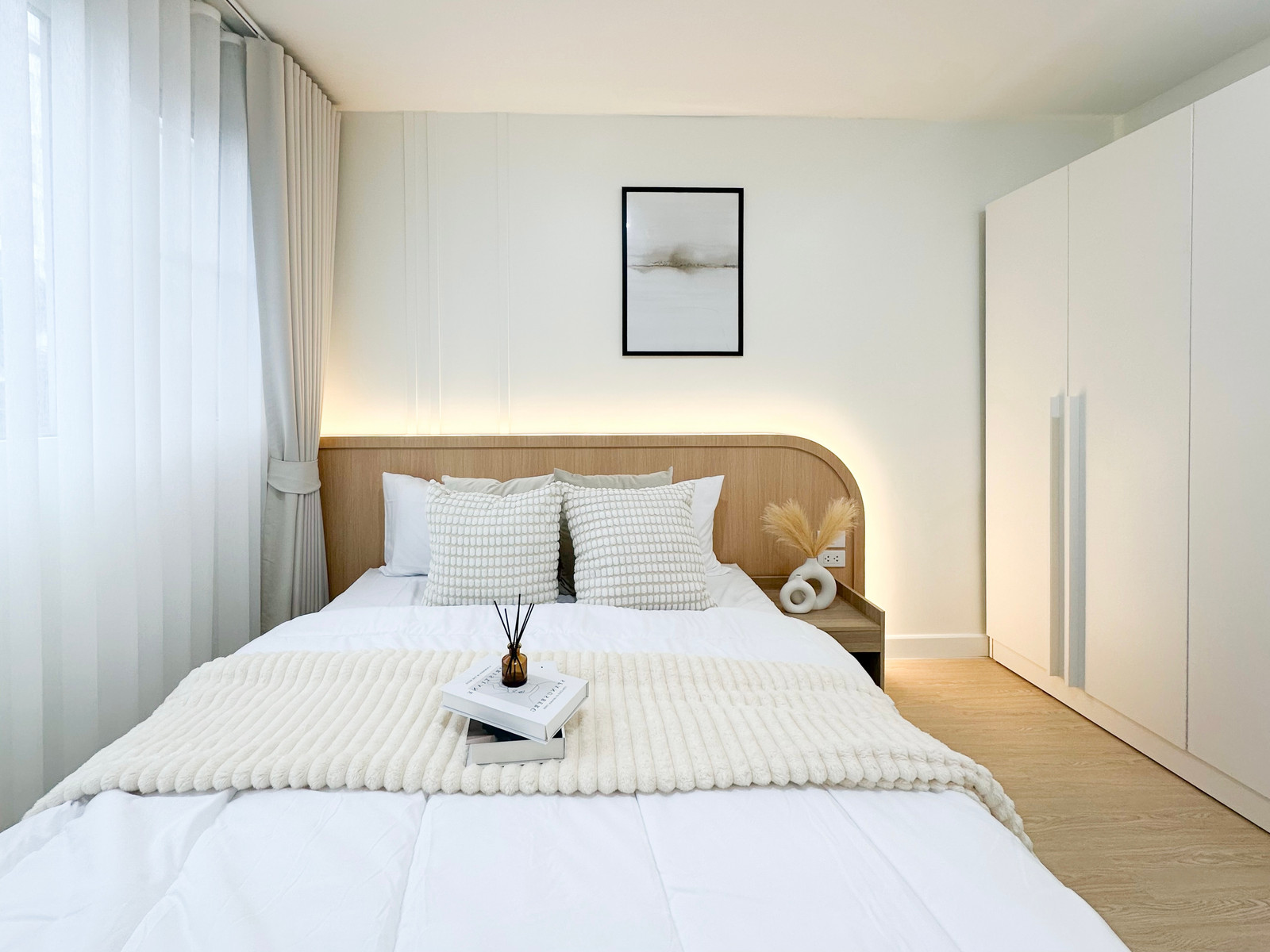 Condo for sale, Metro Park Sathorn Phase 2/1, beautiful room with all new furniture.