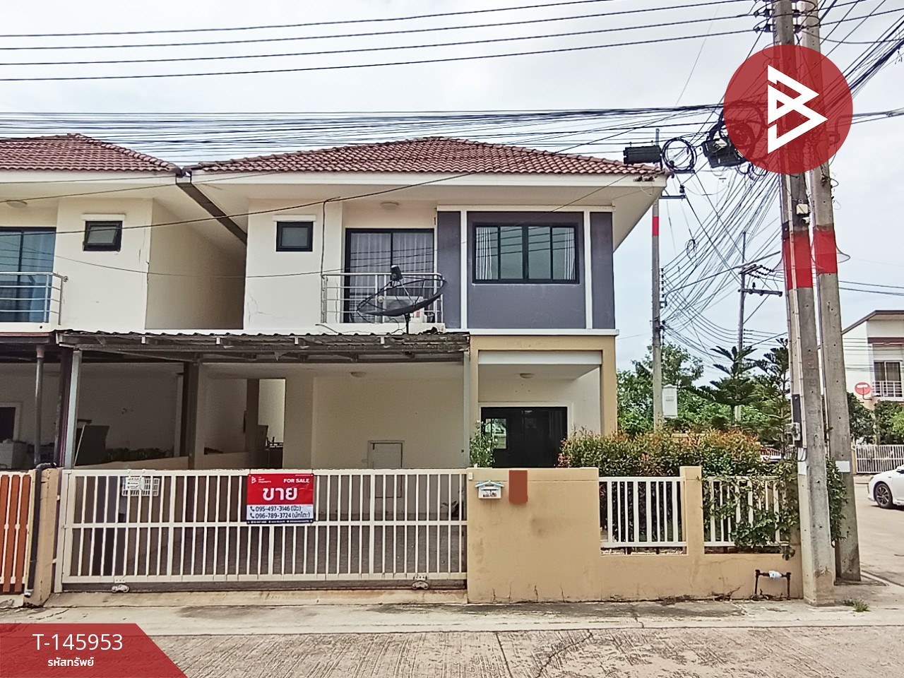 Semi-detached house for sale, Sivalai Bangpra Village, Chachoengsao. Semi-detached house for sale, Sivalai Bangpra Village, Chachoengsao.