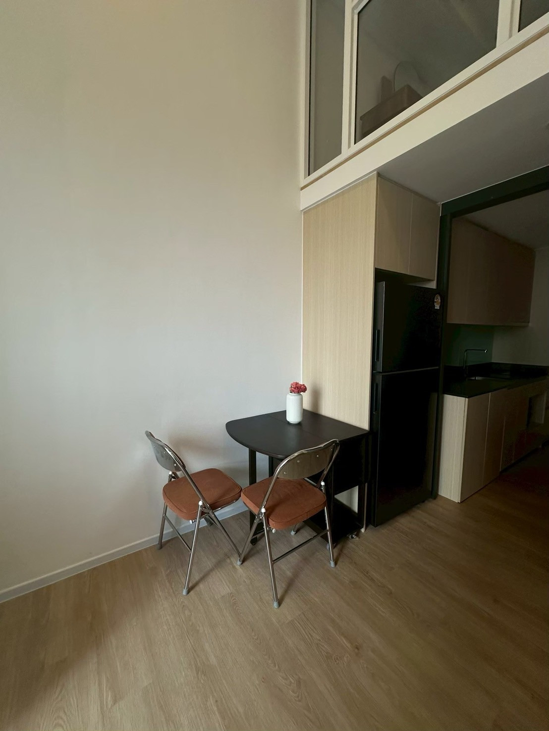 Condo for rent, Landmark @MRTA Station (Siamese Rama 9), Building C, 11th floor, area 45 Sqm, room type 1BD Plus (1 bedroom, 1 bathroom), furniture, complete electrical appliances. Very beautiful room, ready to move in, rent only 25,000 baht/month. Condo for rent, Landmark @MRTA Station (Siamese Rama 9), Building C, 11th floor, area 45 Sqm, room type 1BD Plus (1 bedroom, 1 bathroom), furniture, complete electrical appliances. Very beautiful room, ready to move in, rent only 25,000 baht/month.