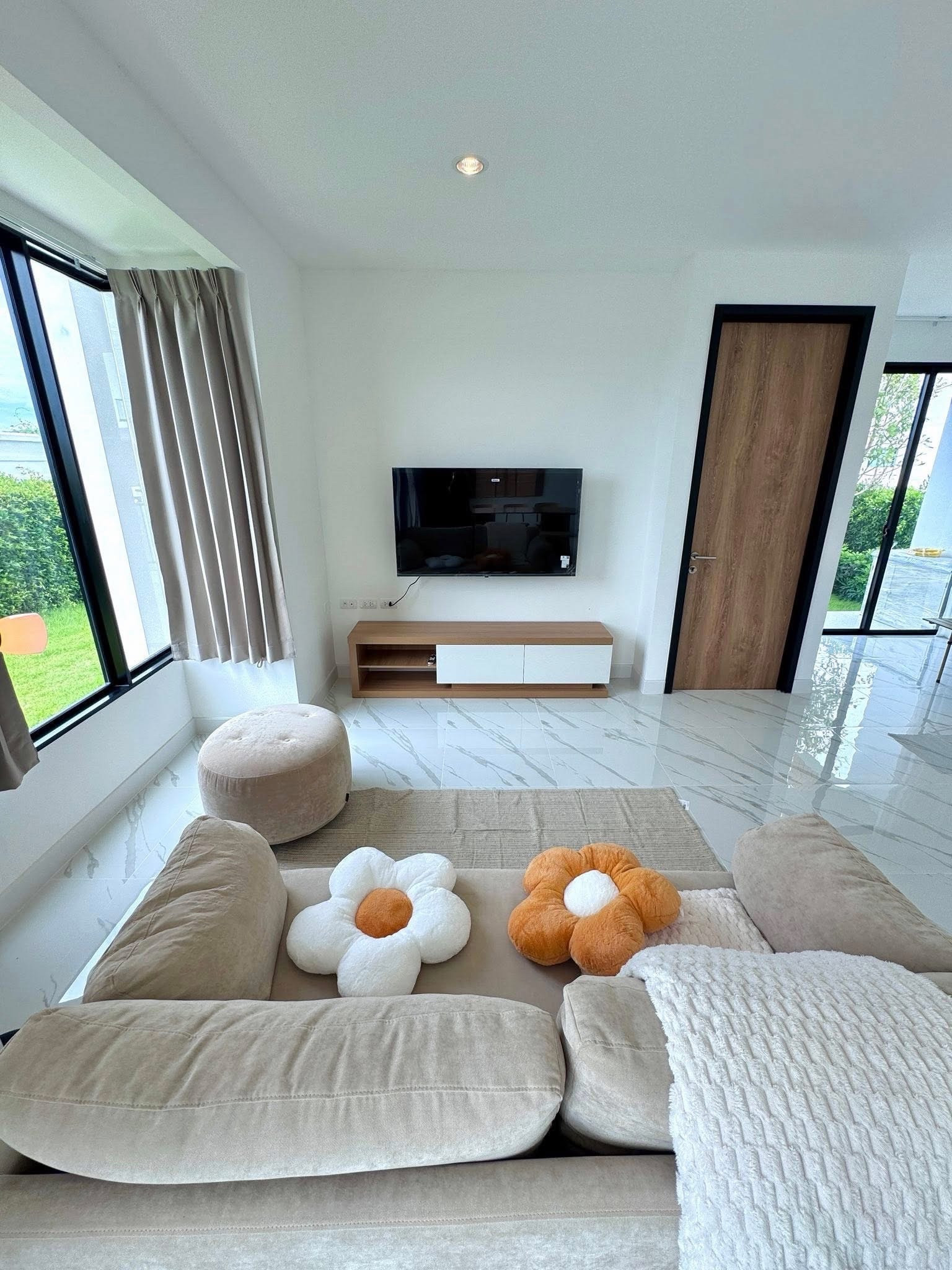 🐶🐱🏡 出租别墅 Como Bianca II – รูปที่ 2