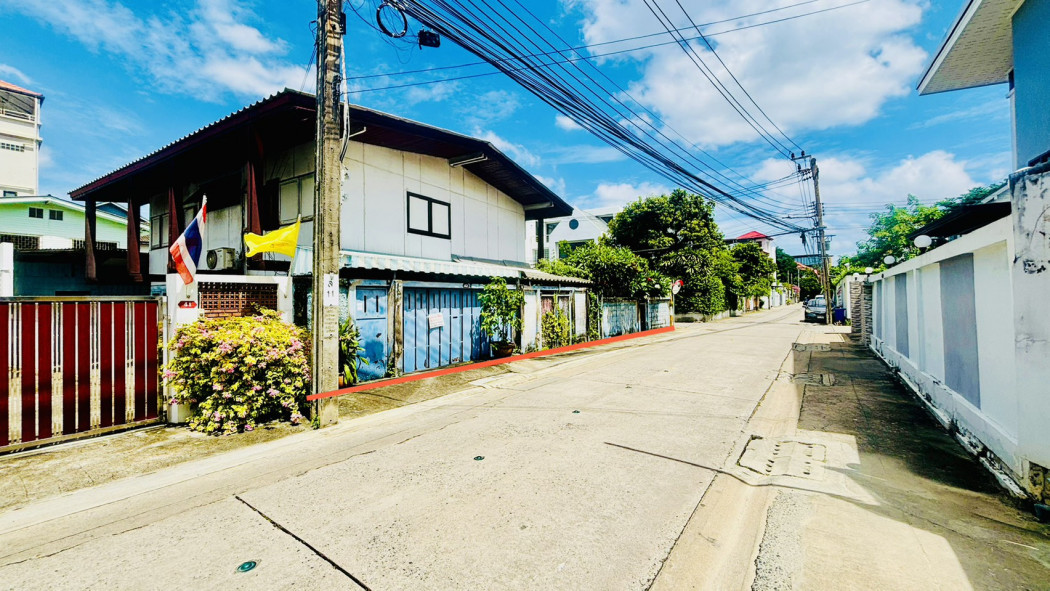 ขาย ที่ดิน อารีย์ พหลโยธิน 8                เนื้อที่ 84 ตรว – รูปที่ 2