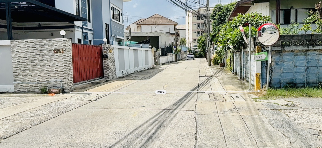 ขาย ที่ดิน อารีย์ พหลโยธิน 8                เนื้อที่ 84 ตรว – รูปที่ 4