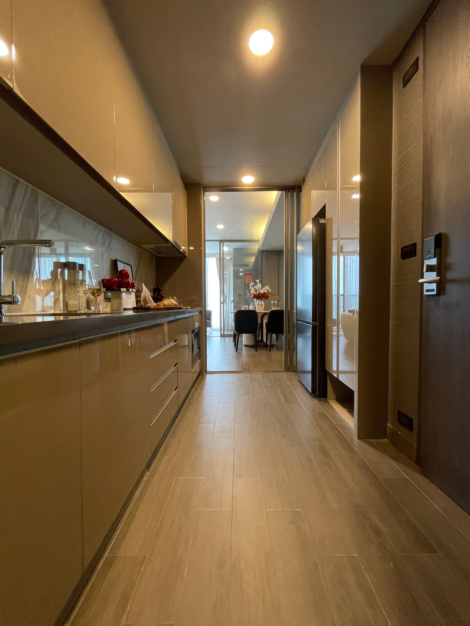 For sale: Siamese Exclusive Queens, High Rise condo, Ben Park view, near MRT Queen Sirikit National Convention Center, only 50 m., Room 1 Bedroom (Plus) 57.26 sq m. For sale: Siamese Exclusive Queens, High Rise condo, Ben Park view, near MRT Queen Sirikit National Convention Center, only 50 m., Room 1 Bedroom (Plus) 57.26 sq m.