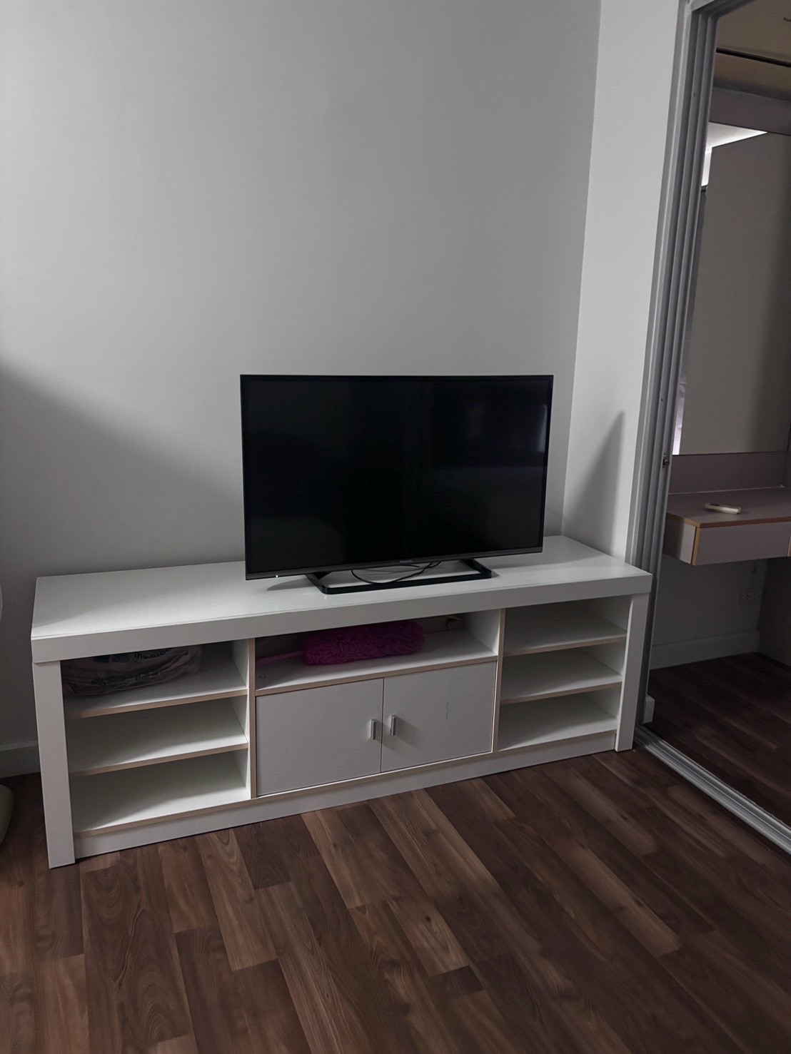 Condo for rent A Space has 77