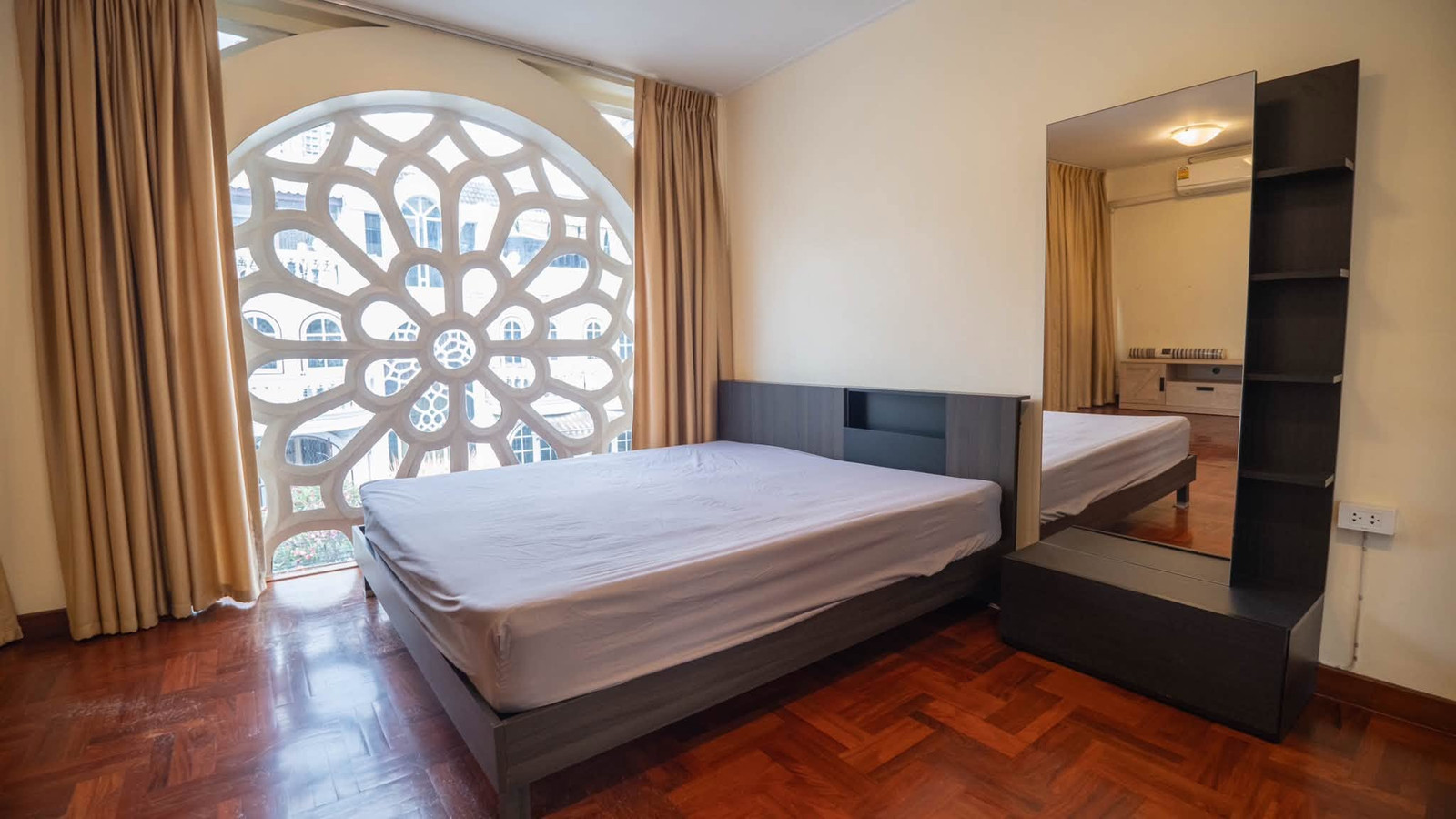 For rent townhouse5 bedrooms Ekkamai Villa Village near BTS Ekkamai with furniture. – รูปที่ 2