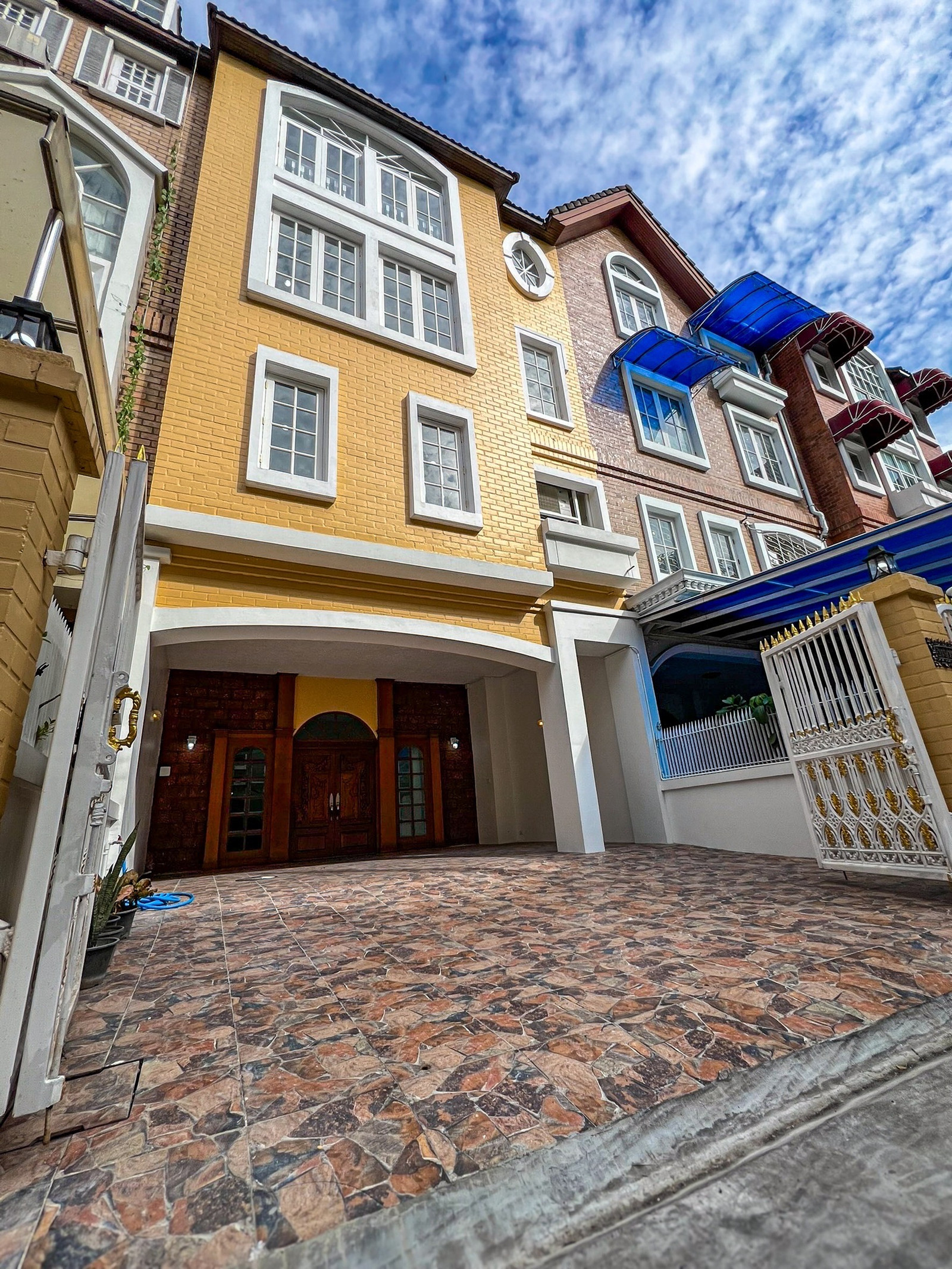 Yenakart Residence townhouse Ready to move in  – รูปที่ 4