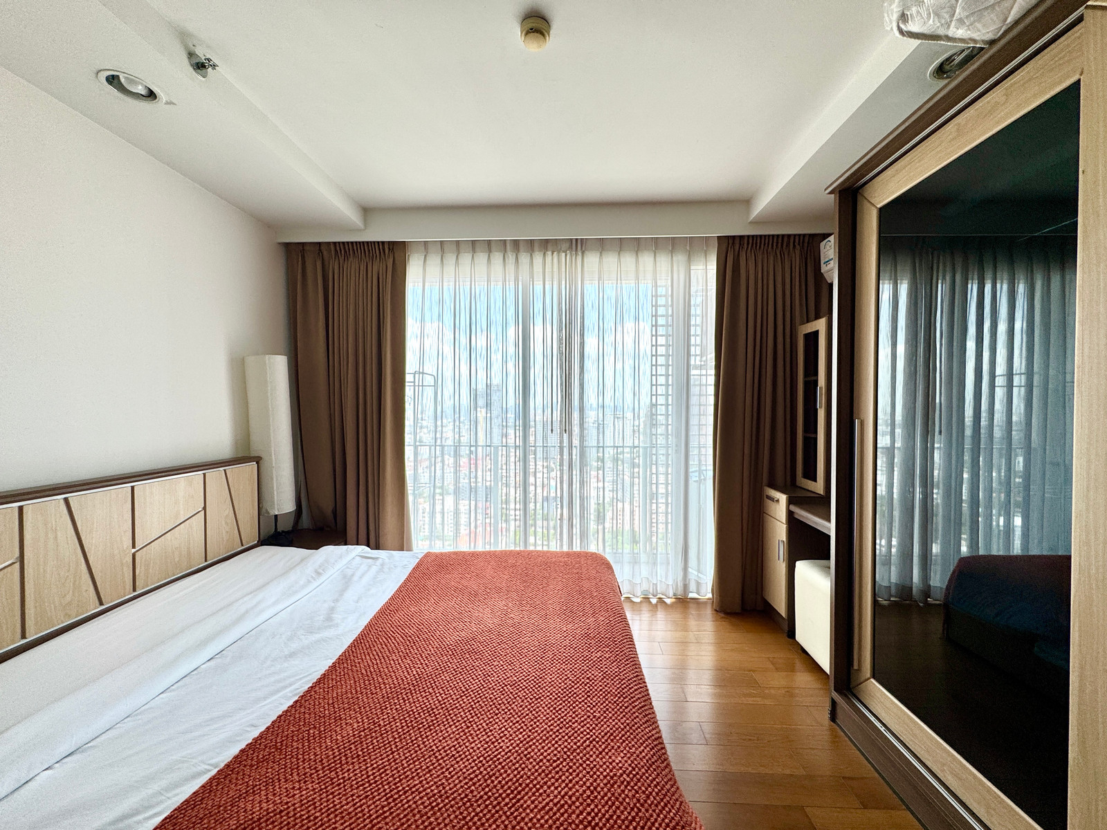 For sale 🔥 The Line Phahonyothin Park A,  lives there, 1 bedroom, 38sqm, only 3.19 million baht, very beautiful room, high floor, city view, very beautiful 📞 Interested in viewing the project 065-2614622 Tammy