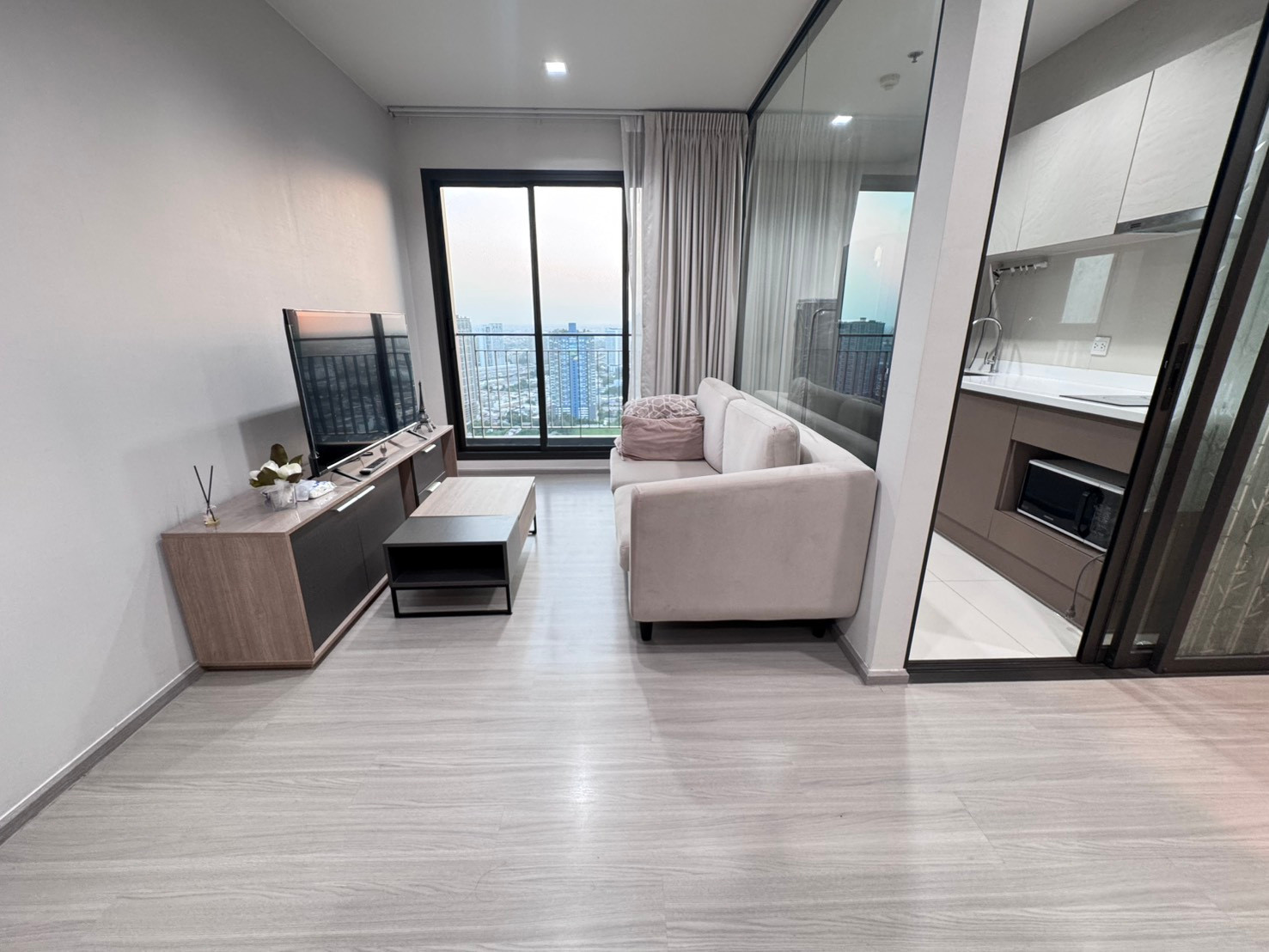 Life Sathorn Sierra, Available For Rent, 2 Bedroom, near BTS Talat Phlu and iconsiam, fully furnished!