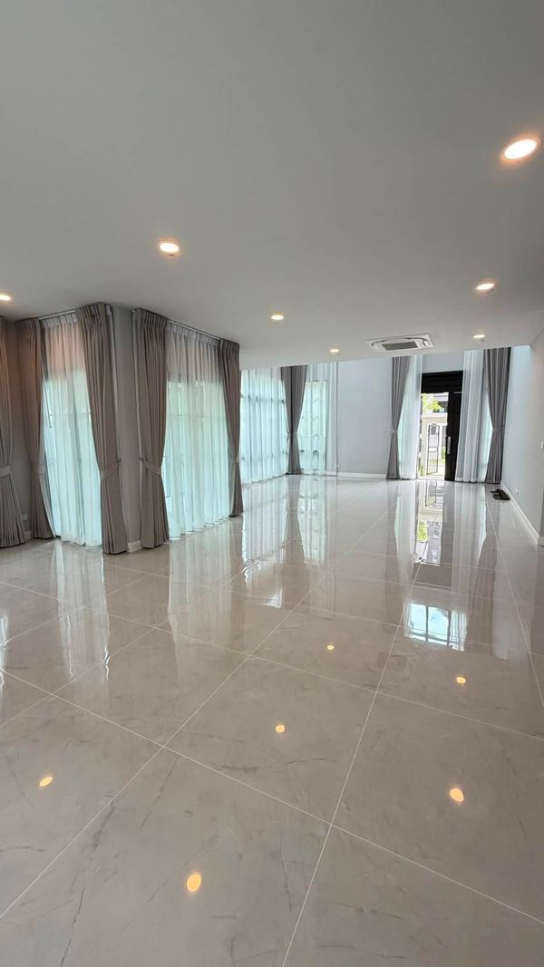 ✨ Luxury 6BR 🏠City Bangna – Unfurnished &amp; Ready for Your Personal Touch!