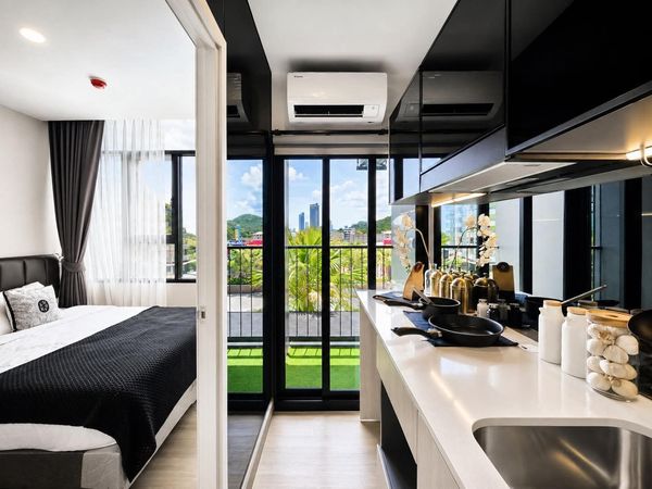 ​🏢 ตอบโจทย์ชีวิตคนเมืองศรีราชา ใกล้ทุกสิ่งอำนวยความสะดวก จบในที่เดียว The Strand Indeed 1.29 ล้านบาท แอดไลน์ @whitesand