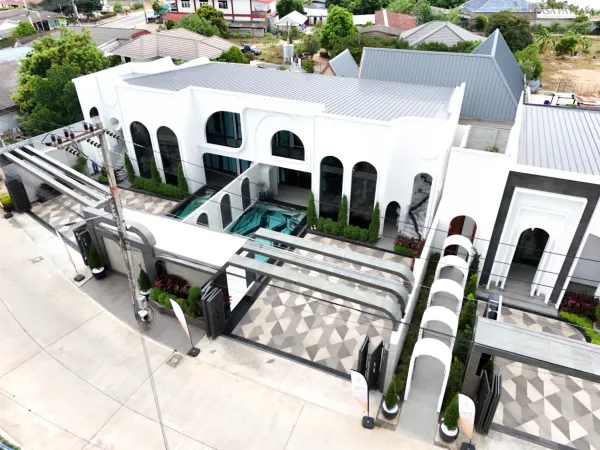 2 Large Twin Pool Villas for Sale in Pattaya (Thung Klom - Tan Man 14) - Perfect for Investment!