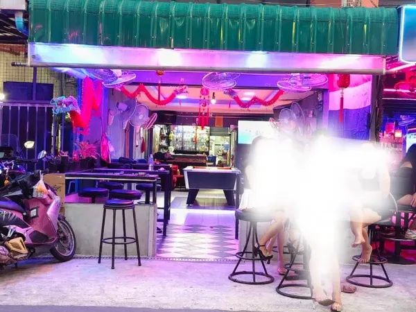 Bar Business for Takeover on Soi Buakhao