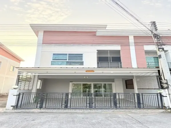 Townhouse for Sale at Pornthep 9 Village