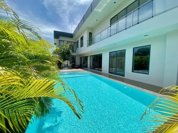 Luxury Pool Villa for Living &Investment – Pattaya