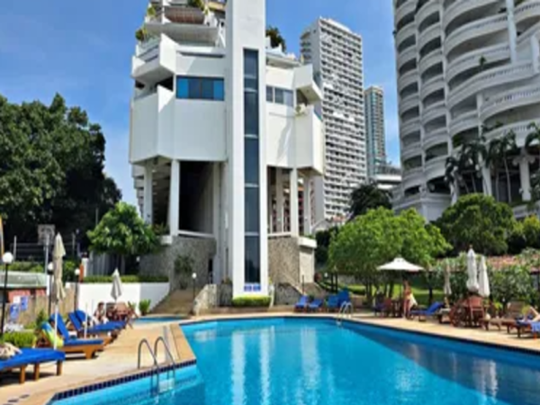 Sea View Condo for Sale | Siam Penthouse 3