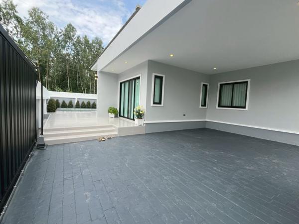 Brand-New Single-Storey Pool Villa in Pattaya