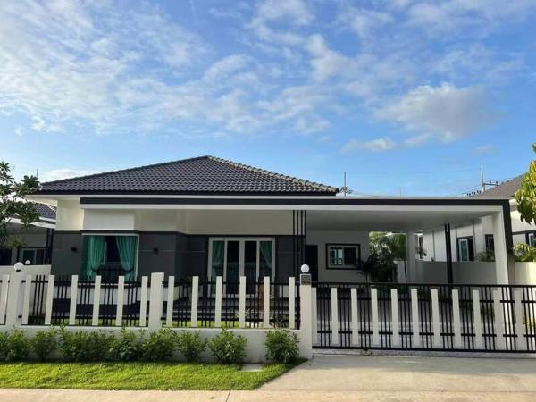 บ้านเดี่ยวสไตล์โมเดิร์นคลาสสิก ใกล้มาบประชัน