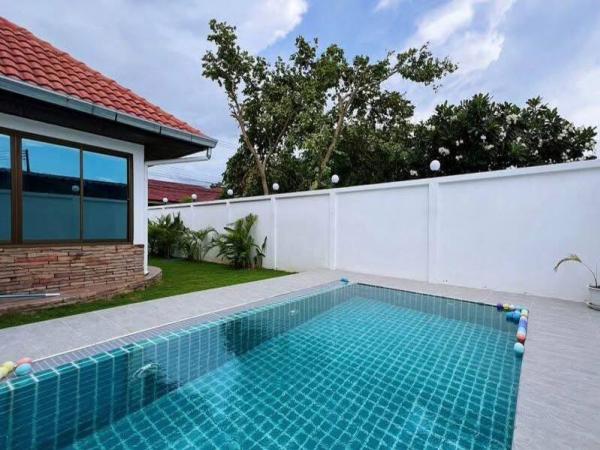 Royal View Village | บ้านสองชั้น เพียง 10 นาทีถึงหาดจomtien