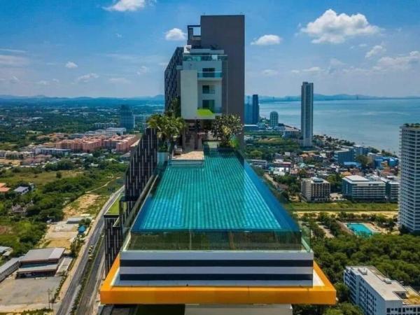 The Riviera Jomtien – Sea View Condo