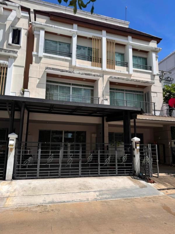 For Sale Townhouse/Townhome  , Baan Klang Krung The Royal Vienna Ratchavipha , BTS-Phahon Yothin 24 , Chatuchak , Chatuchak , Bangkok , CX-164386