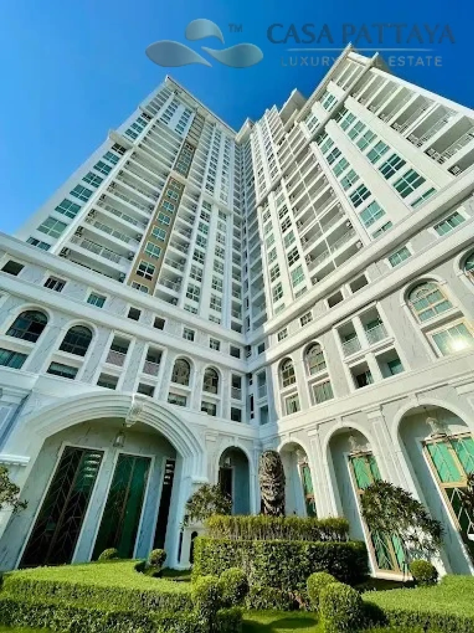 ขายคอนโดหรูใกล้หาดจอมเทียน The Empire Tower พัทยา