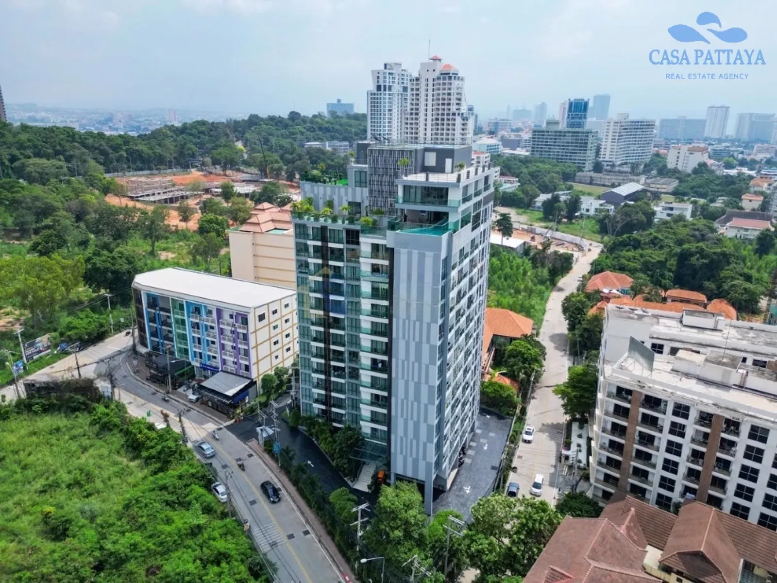 The Jewel Pratumnak Luxury Seaview Unit for Sale with Tenant The Jewel Pratumnak Luxury Seaview Unit for Sale with Tenant