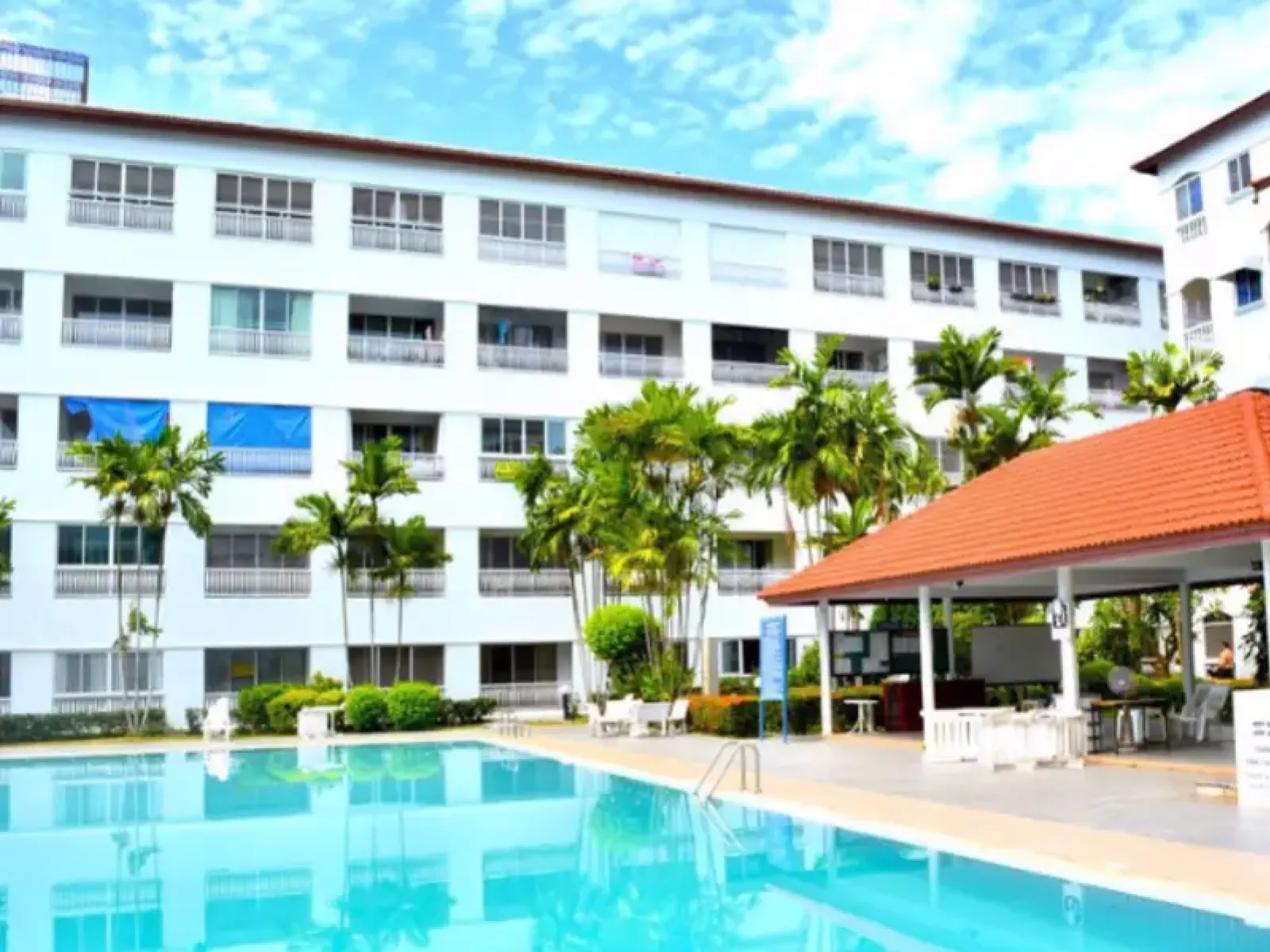 Condo for Sale at Baan Suan Lalana