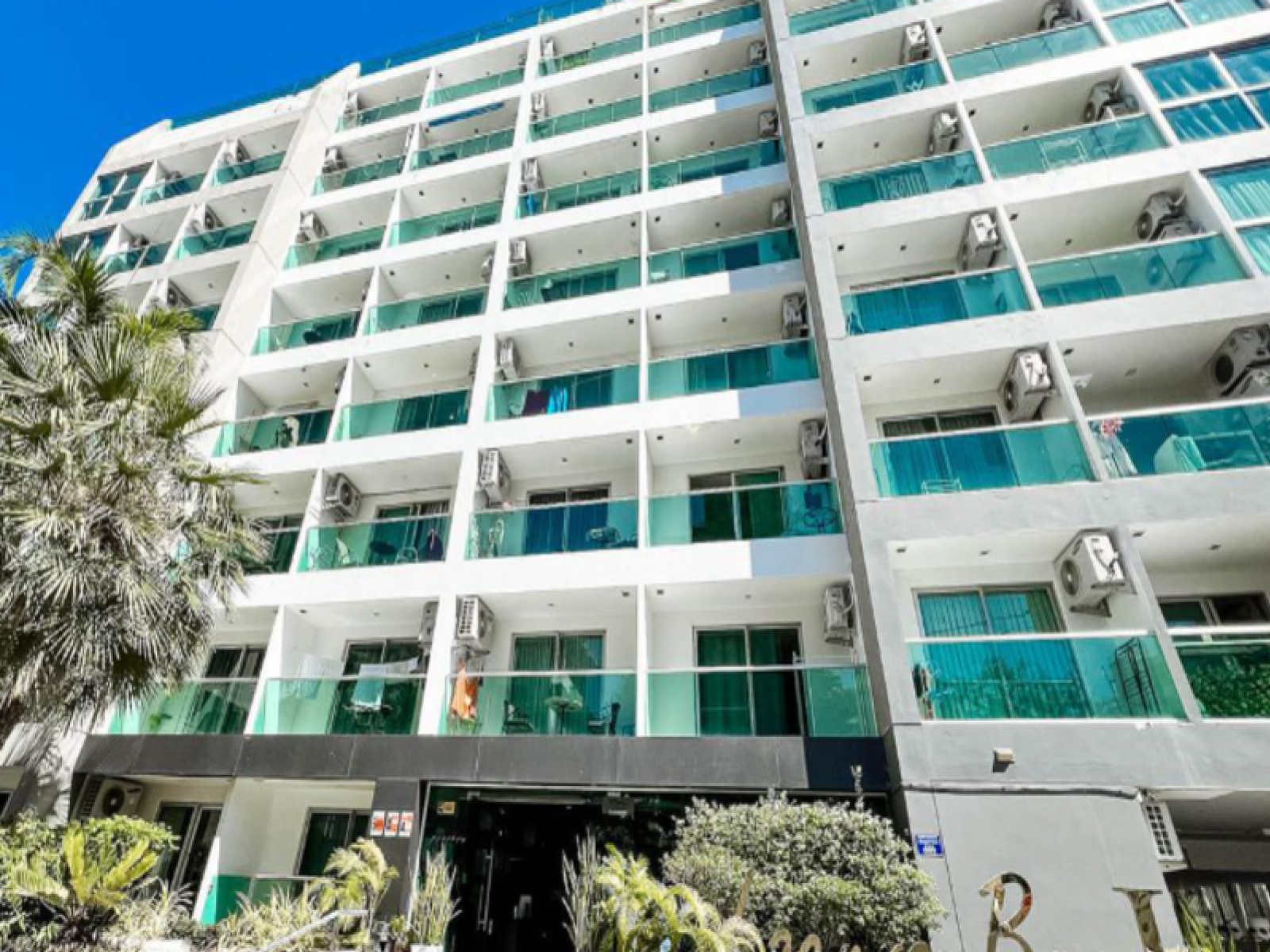 Laguna Bay Condominium for Sale – Pratumnak Hill