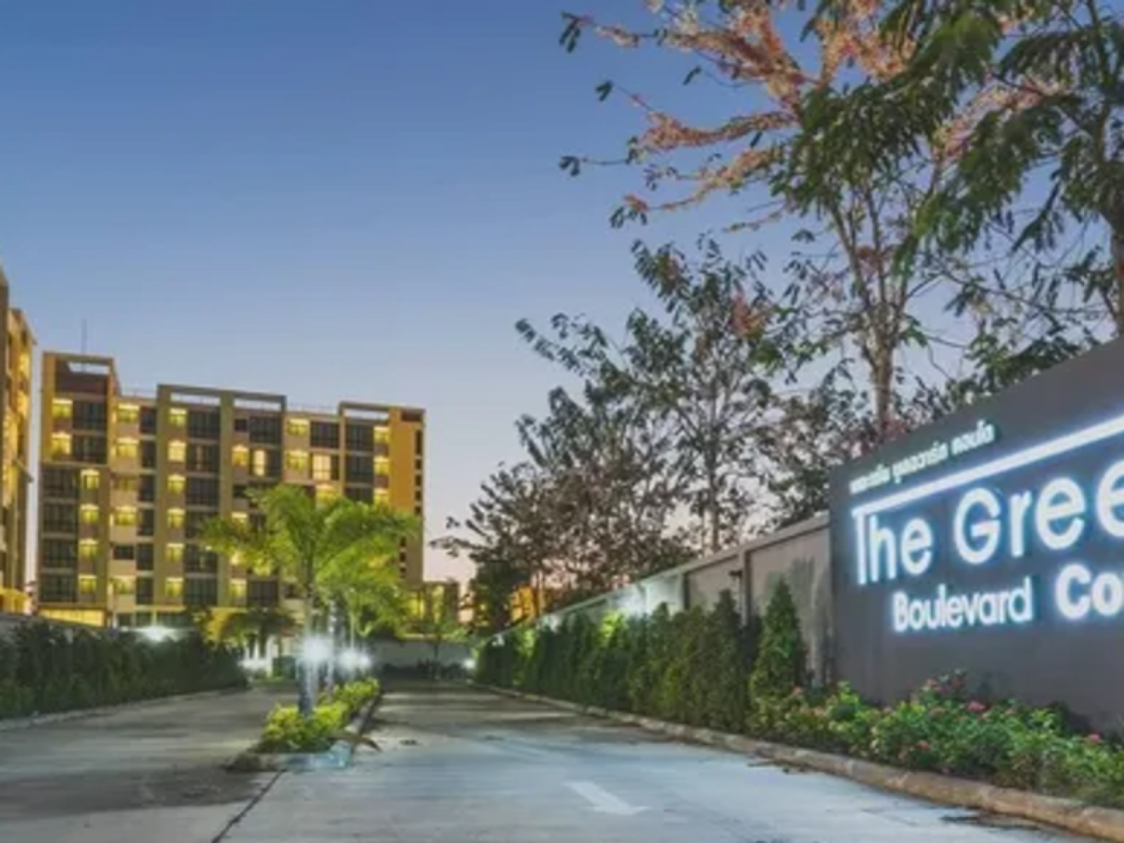 The Green Boulevard Condo – Sale with Tenant The Green Boulevard Condo – Sale with Tenant